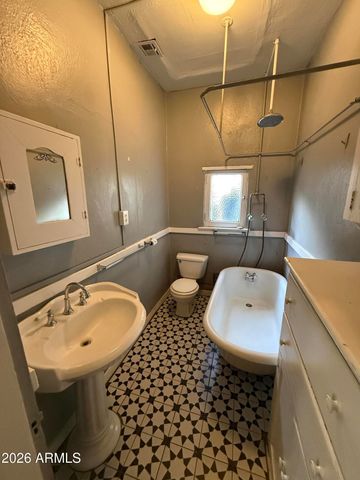 2015 N 10TH Street, Phoenix, AZ 85006