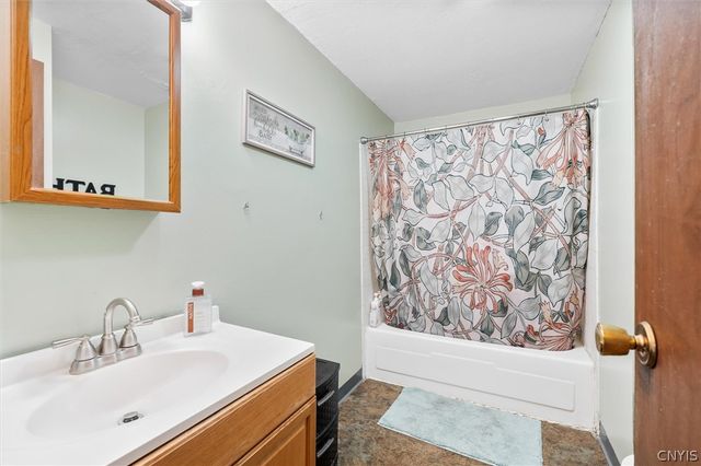 8014 Marlin Drive A, Clay, NY 13041