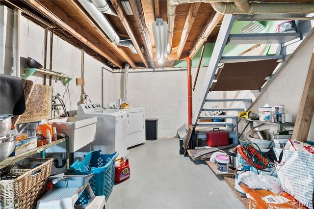 8014 Marlin Drive A, Clay, NY 13041