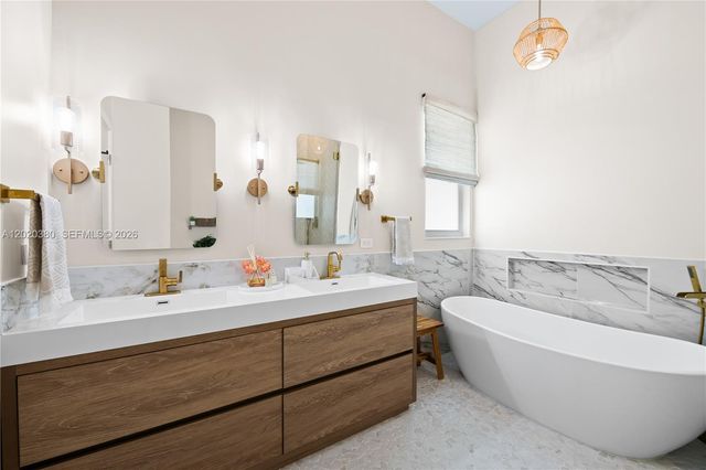 1804 NW 145th Ter, Pembroke Pines, FL 33028