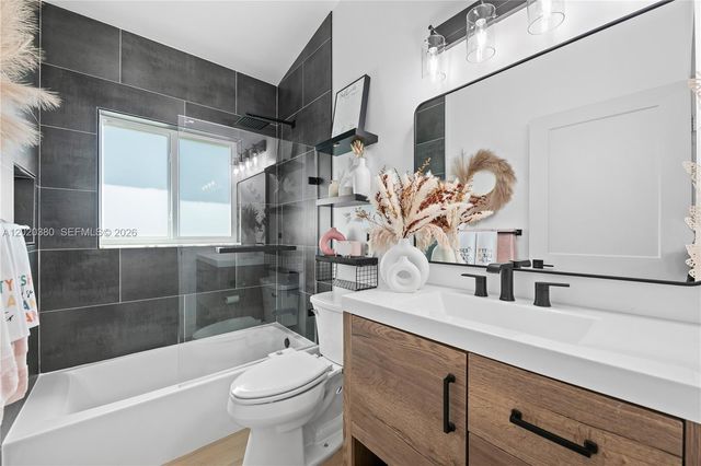 1804 NW 145th Ter, Pembroke Pines, FL 33028