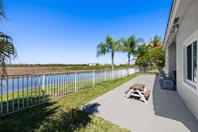 1804 NW 145th Ter, Pembroke Pines, FL 33028