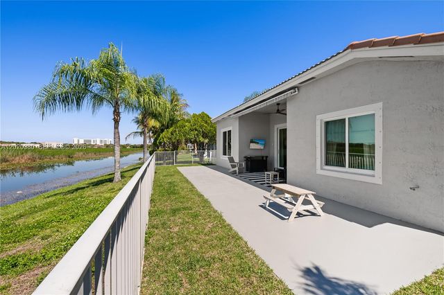 1804 NW 145th Ter, Pembroke Pines, FL 33028