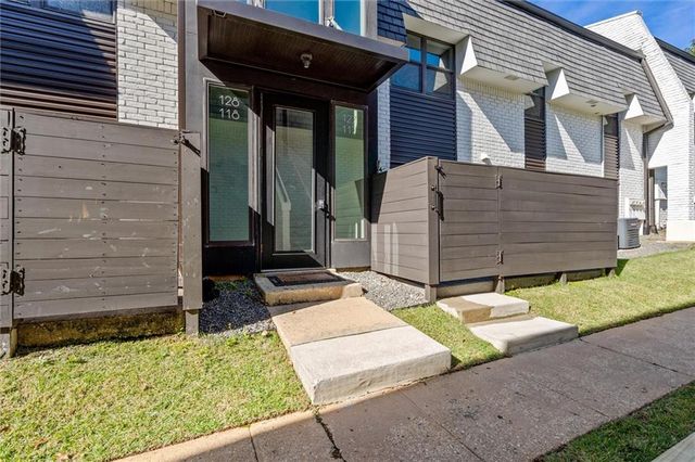 3655 Old Shell Road 127, Mobile, AL 36608