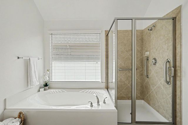 3124 Crystal Cascade Lane, League City, TX 77573