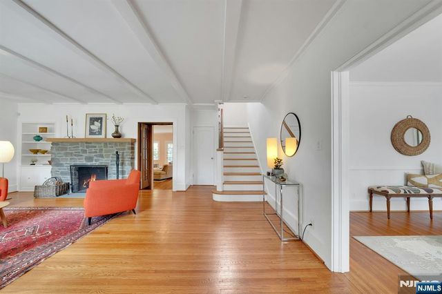 9 Parkway, Montclair, NJ 07042