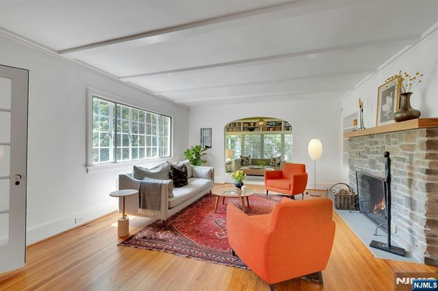 9 Parkway, Montclair, NJ 07042