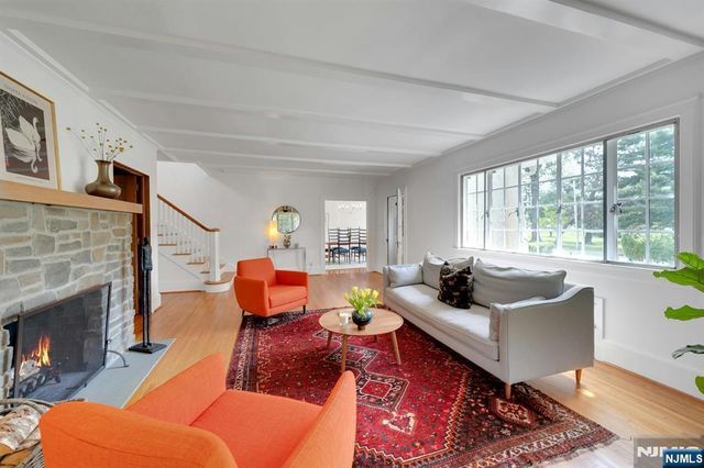 9 Parkway, Montclair, NJ 07042