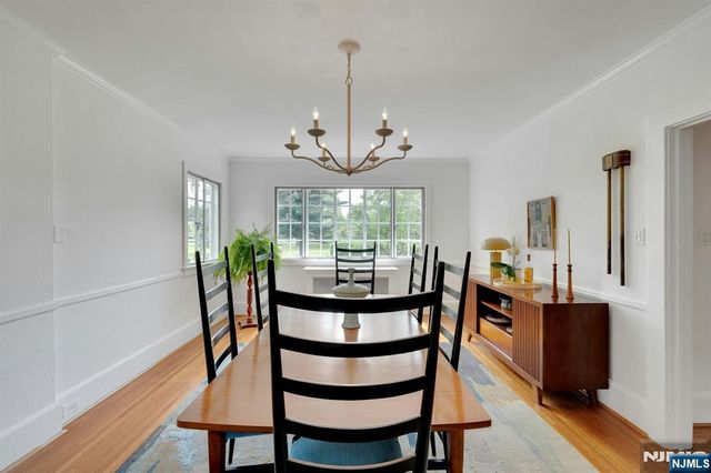 9 Parkway, Montclair, NJ 07042