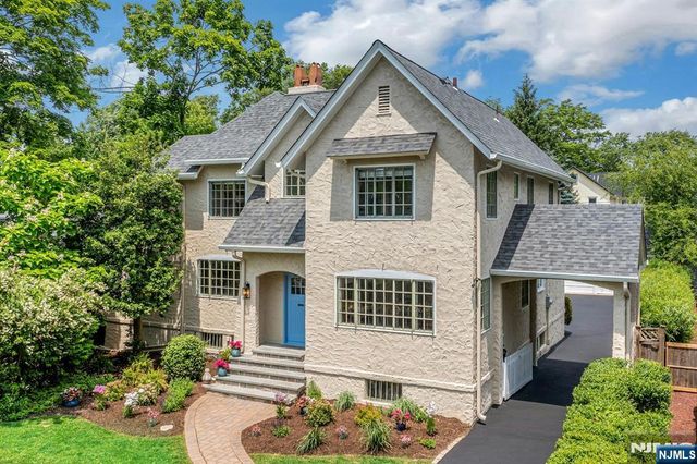 9 Parkway, Montclair, NJ 07042