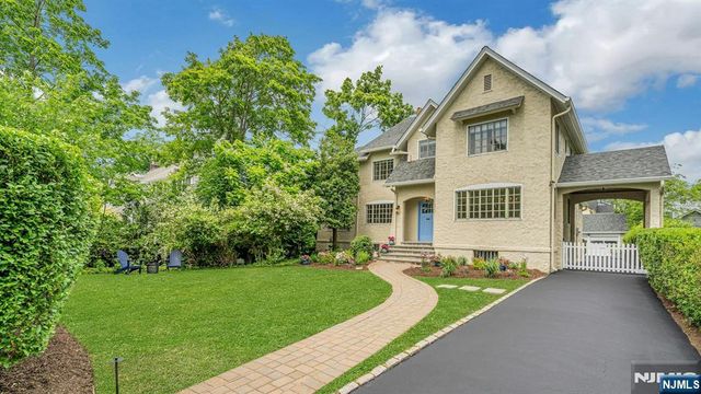 9 Parkway, Montclair, NJ 07042