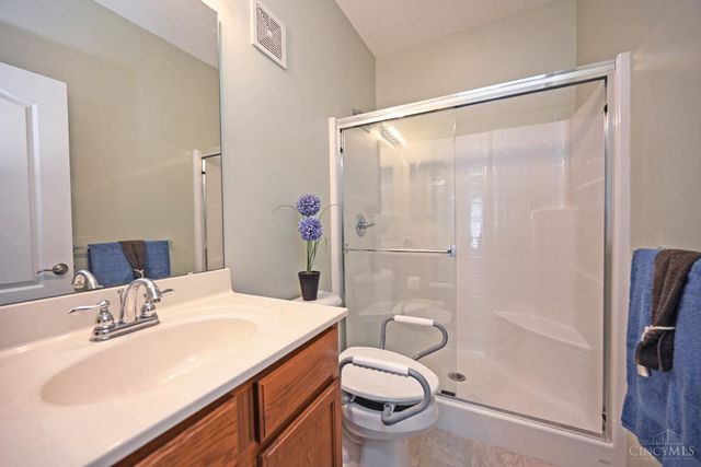 6176 Glenlaurel Drive, Hamilton Twp, OH 45039