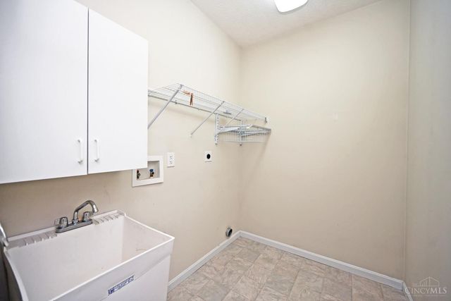 6176 Glenlaurel Drive, Hamilton Twp, OH 45039