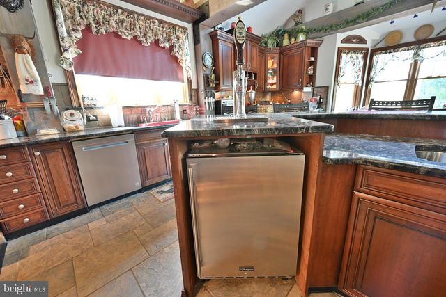 2269 MONMOUTH RD, Mount Holly, NJ 08060