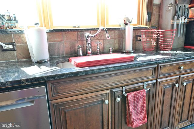 2269 MONMOUTH RD, Mount Holly, NJ 08060