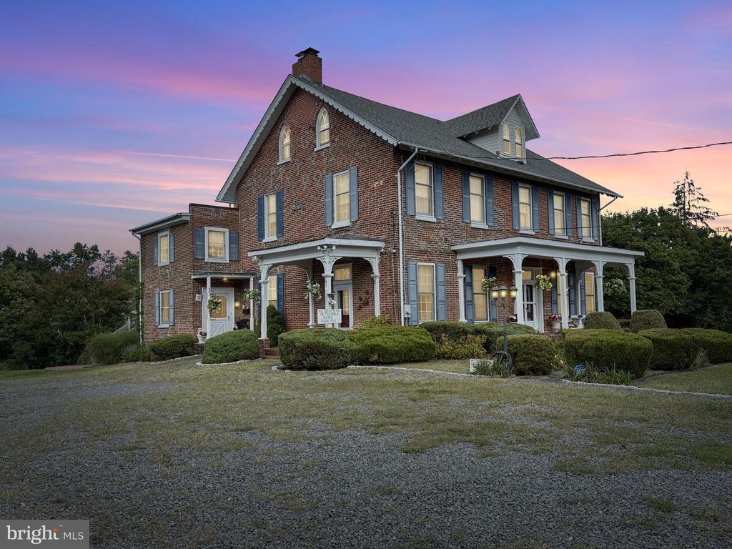 2269 MONMOUTH RD, Mount Holly, NJ 08060