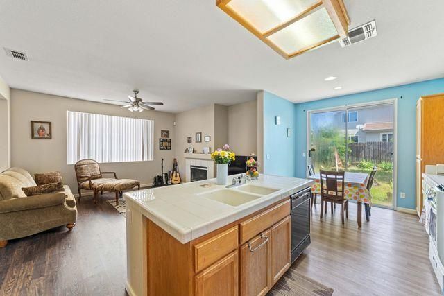 6529 Ranch Hand Way, Citrus Heights, CA 95621