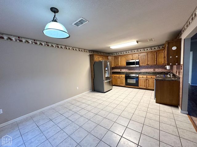 124 Summer Boulevard, Trumann, AR 72472