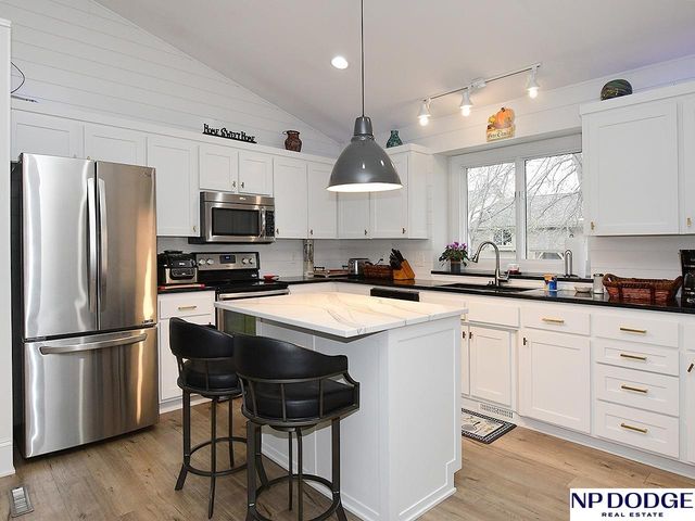 5060 S 149 Court, Omaha, NE 68137