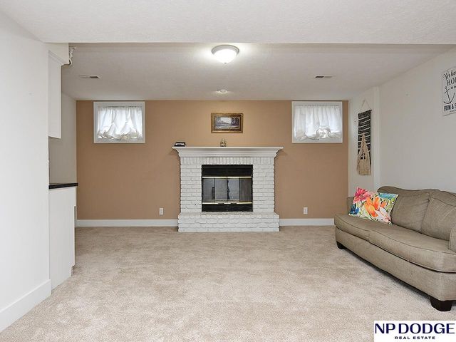 5060 S 149 Court, Omaha, NE 68137