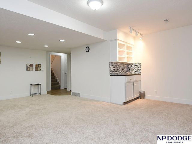 5060 S 149 Court, Omaha, NE 68137