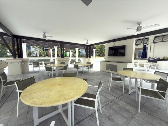 999 SW 1st Avenue 2613, Miami, FL 33130