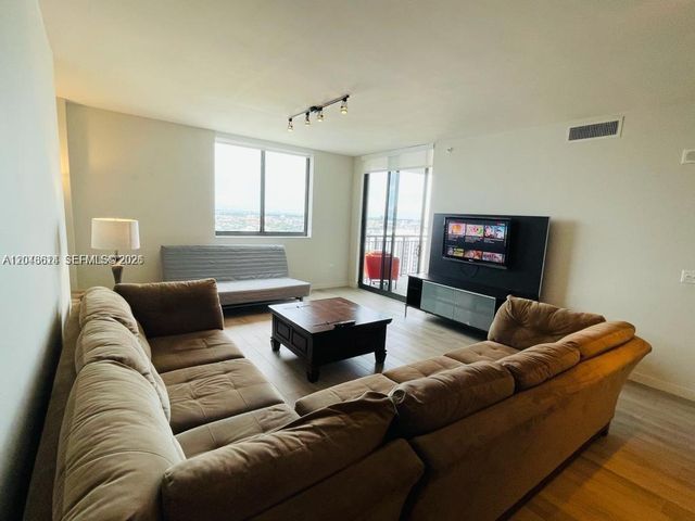 999 SW 1st Avenue 2613, Miami, FL 33130