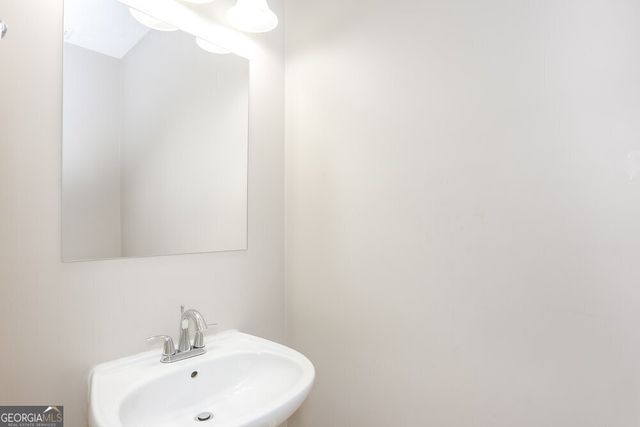 511 Gables Court, Mcdonough, GA 30253