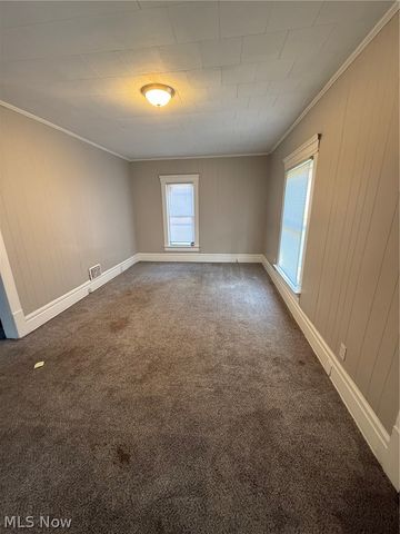 293 E Thornton Street, Akron, OH 44311