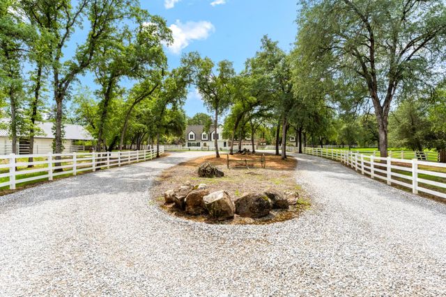 3359 Saint Ives Ct, Shingle Springs, CA 95682
