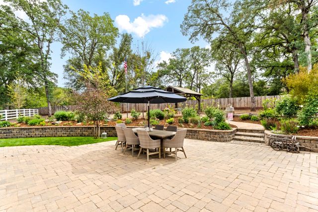 3359 Saint Ives Ct, Shingle Springs, CA 95682