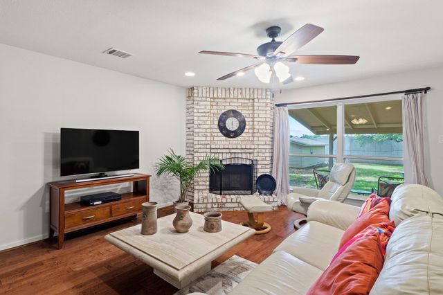 4107 Columbine DR, Austin, TX 78727