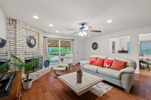 4107 Columbine DR, Austin, TX 78727