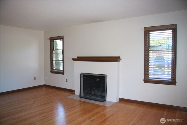 2213 NW 65th Street, Seattle, WA 98117