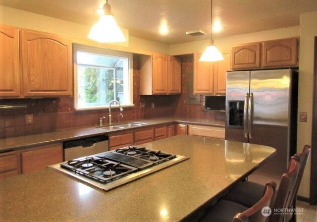 2213 NW 65th Street, Seattle, WA 98117