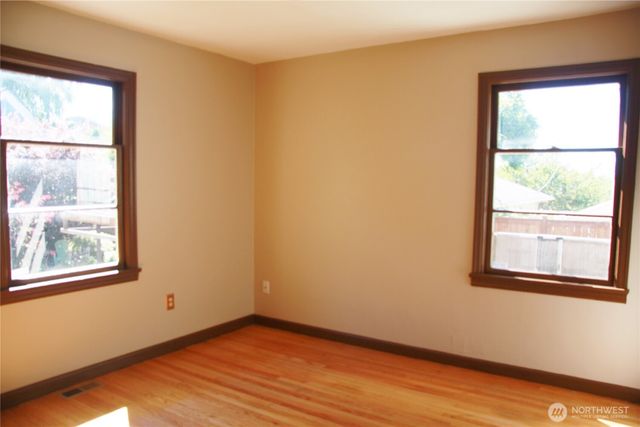 2213 NW 65th Street, Seattle, WA 98117