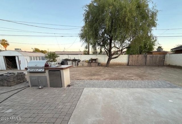 3641 W LEWIS Avenue, Phoenix, AZ 85009