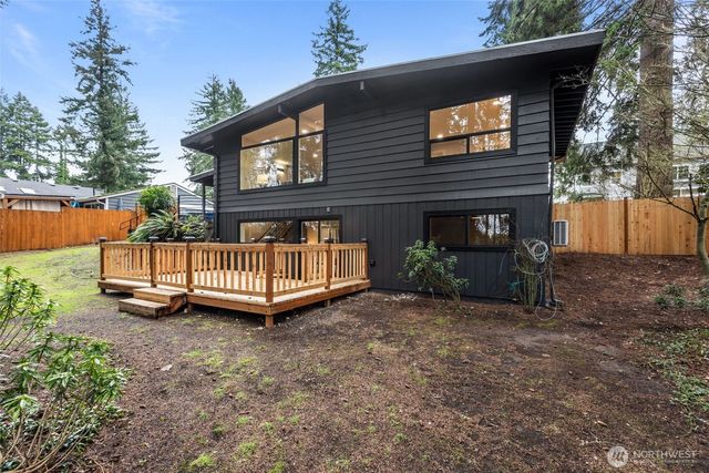 3901 151st Avenue SE, Bellevue, WA 98006