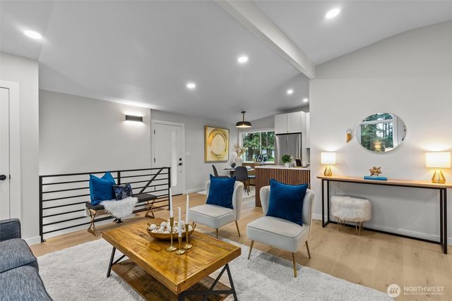 3901 151st Avenue SE, Bellevue, WA 98006