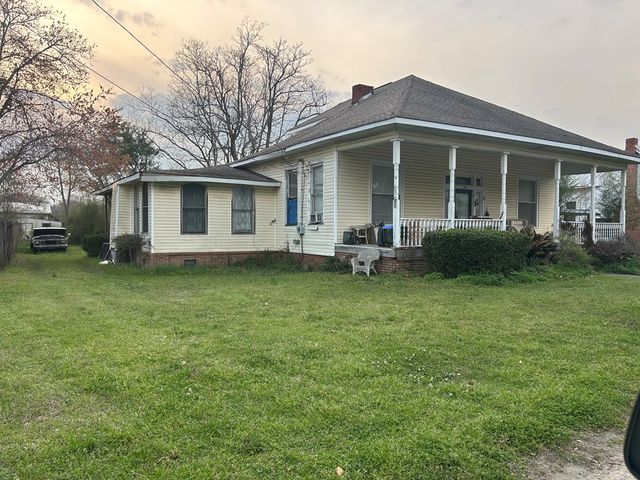 306 Goolsby Street, Hurtsboro, AL 36860