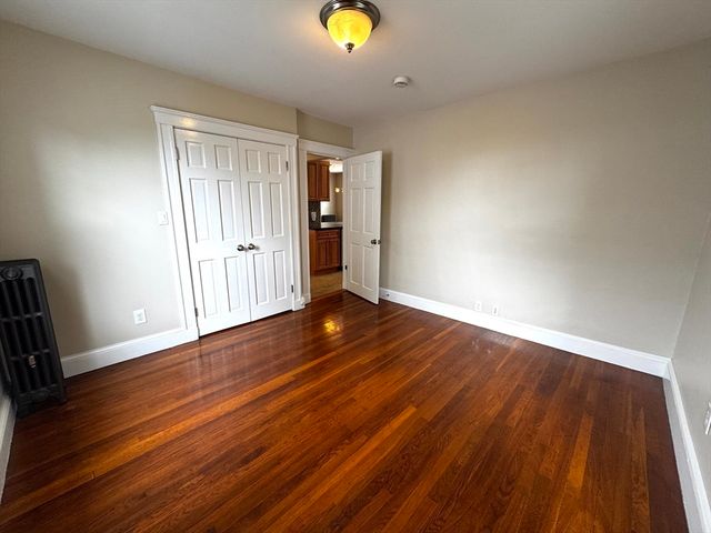 56 Dix St 56, Waltham, MA 02453