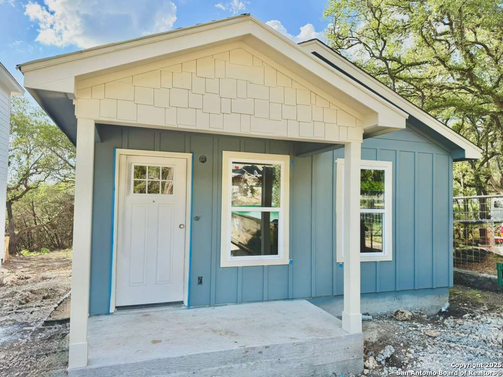709 Burr Oak, Canyon Lake, TX 78133