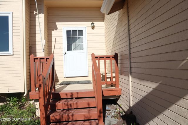8045 Country Meadow Circle, Anchorage, AK 99502