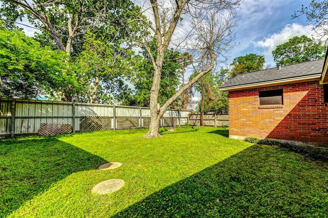1206 Fay Road, Kemah, TX 77565