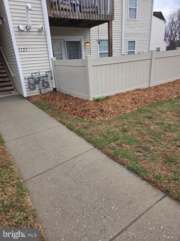 1121 TRISTRAM CIR, Mantua, NJ 08051