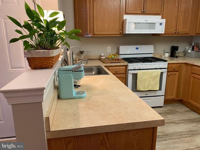 1121 TRISTRAM CIR, Mantua, NJ 08051