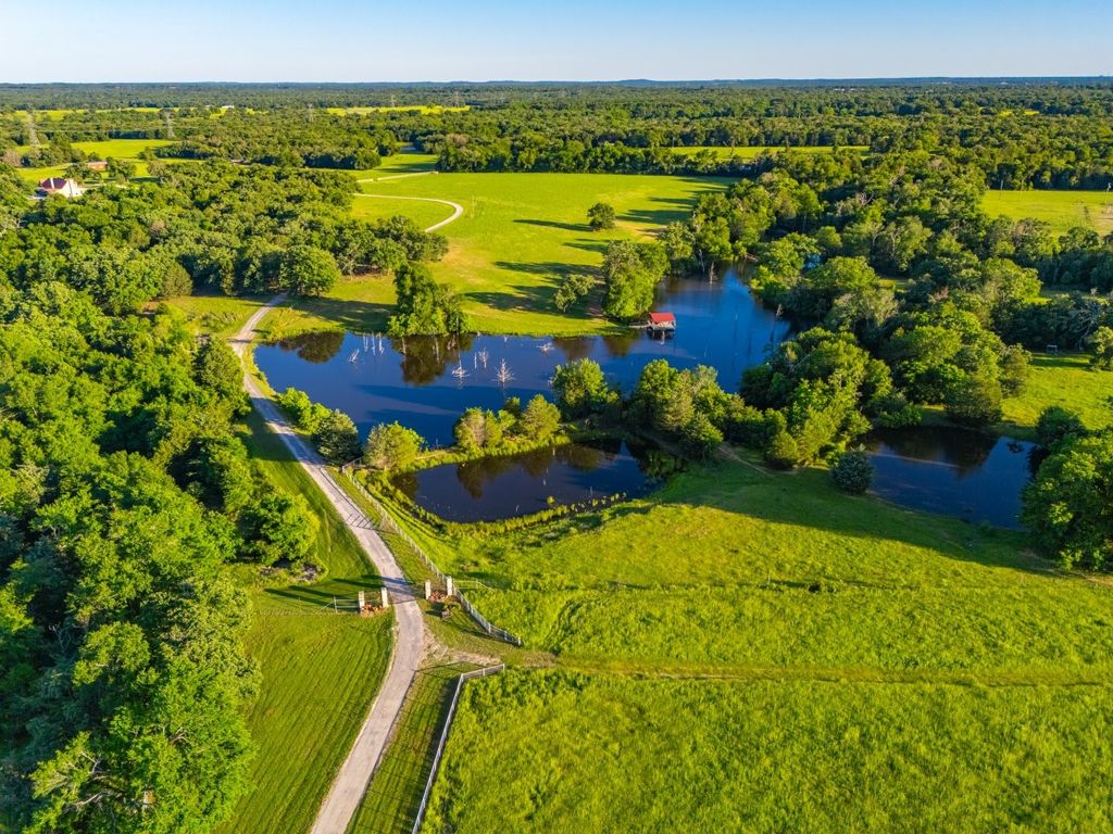 190 FM 2570, Fairfield, TX 75840