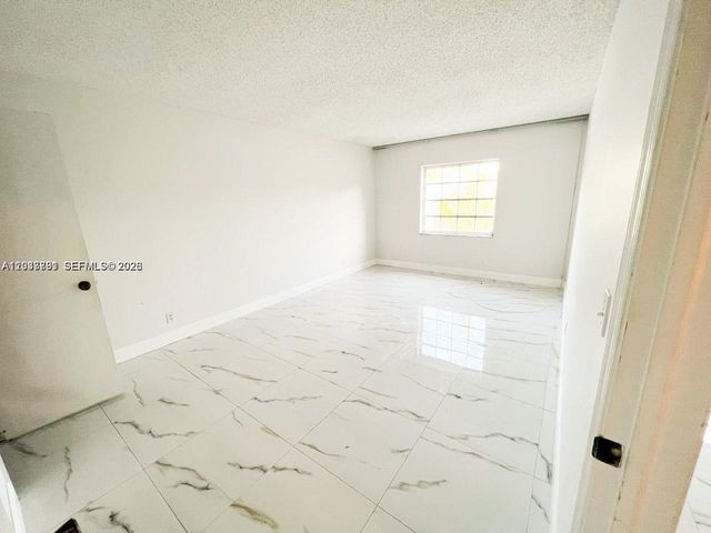 6395 Bay Club Dr 4, Fort Lauderdale, FL 33308