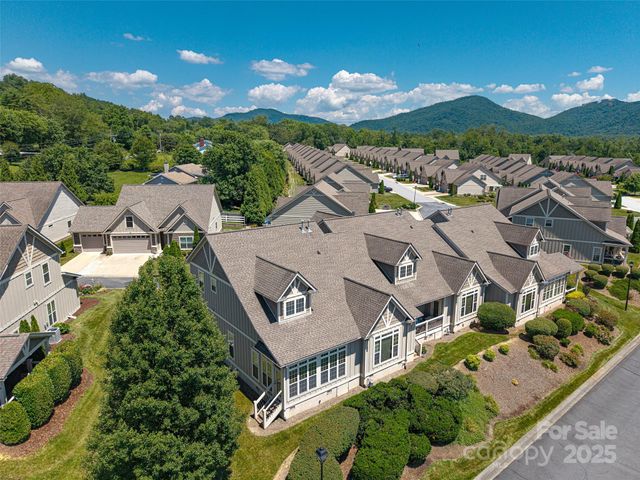 58 Burlington Lane, Fletcher, NC 28732