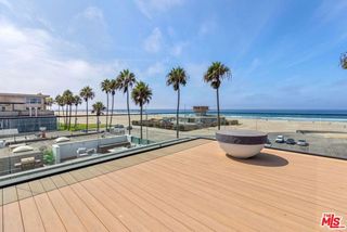 2205 Ocean Front Walk, Los Angeles, CA 90291